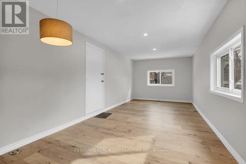 113 Fairmont Avenue, Ottawa, ON - Indoor Photo Showing Other Room