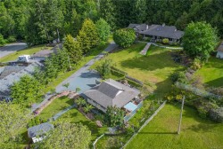 1582 Wilmot Ave Shawnigan Lake, BC V0R 2W2