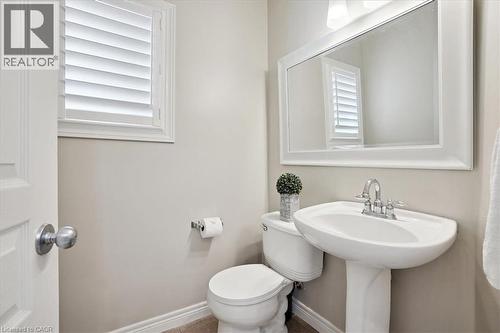 95 Hemlock Way, Grimsby, ON - Indoor Photo Showing Bathroom