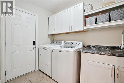 95 Hemlock Way, Grimsby, ON - Indoor Photo Showing Laundry Room