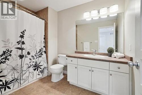 95 Hemlock Way, Grimsby, ON - Indoor Photo Showing Bathroom