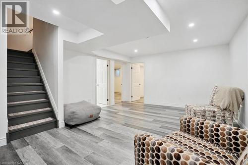 95 Hemlock Way, Grimsby, ON - Indoor Photo Showing Other Room