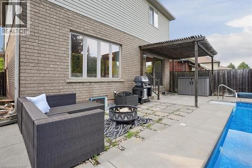 95 Hemlock Way, Grimsby, ON - Outdoor With In Ground Pool With Deck Patio Veranda With Exterior