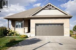 29 HEDGES COURT St. Thomas, ON N5R 6G4