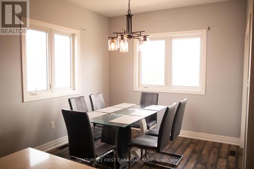 29 Hedges Court, St. Thomas, ON - Indoor Photo Showing Dining Room