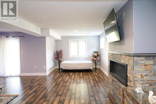29 Hedges Court, St. Thomas, ON - Indoor With Fireplace