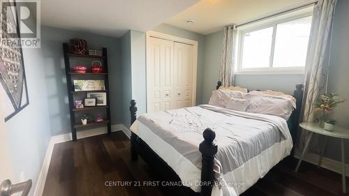 29 Hedges Court, St. Thomas, ON - Indoor Photo Showing Bedroom
