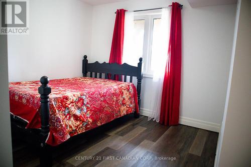29 Hedges Court, St. Thomas, ON - Indoor Photo Showing Bedroom