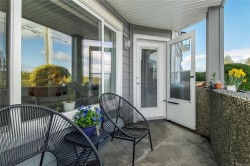 1F-690 Colwyn St Campbell River, BC V9W 2X1