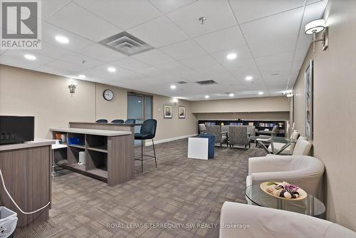 113 - 309 Major Mackenzie Drive E, Richmond Hill, ON - Indoor