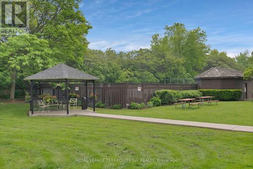 113 - 309 Major Mackenzie Drive E, Richmond Hill, ON - Outdoor With Backyard