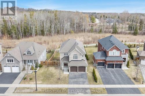 33 PEARL STREET  Wasaga Beach, ON L9Z 0G9