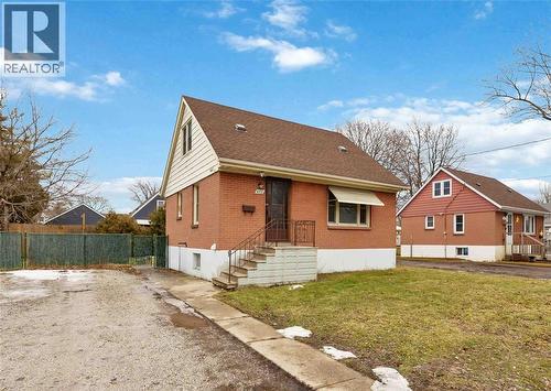 478 INDIAN ROAD North  Sarnia, ON N7T 7G4