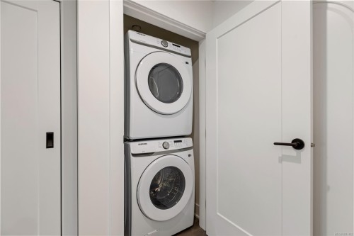 205-1114 Samar Cres, Langford, BC - Indoor Photo Showing Laundry Room