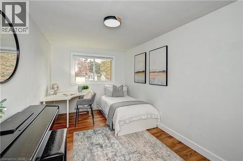 39 Southwood Drive, Kitchener, ON - Indoor Photo Showing Bedroom