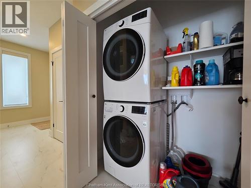 7 Tracy Drive, Chatham, ON - Indoor Photo Showing Laundry Room