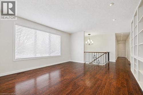 25 Bannisdale Way, Carlisle, ON - Indoor Photo Showing Other Room