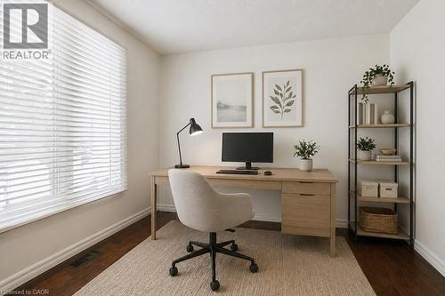 25 Bannisdale Way, Carlisle, ON - Indoor Photo Showing Office