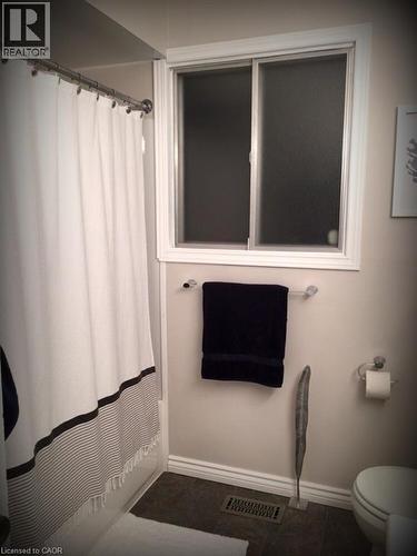 148 Green Valley Drive, Kitchener, ON - Indoor Photo Showing Bathroom