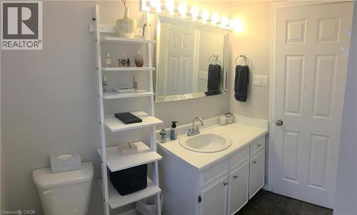 148 Green Valley Drive, Kitchener, ON - Indoor Photo Showing Bathroom