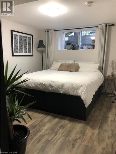 148 Green Valley Drive, Kitchener, ON - Indoor Photo Showing Bedroom