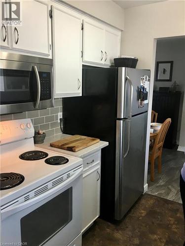 148 Green Valley Drive, Kitchener, ON - Indoor Photo Showing Kitchen