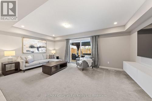 964 Wright Drive, Midland, ON - Indoor