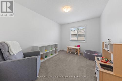 964 Wright Drive, Midland, ON - Indoor