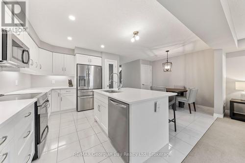 964 Wright Drive, Midland, ON - Indoor Photo Showing Kitchen With Upgraded Kitchen