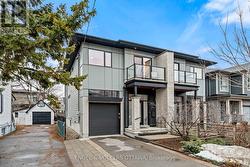 381 ROOSEVELT AVENUE  Ottawa, ON K2A 1Y9