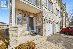 121 CORINTH PRIVATE  Ottawa, ON K2E 0A8