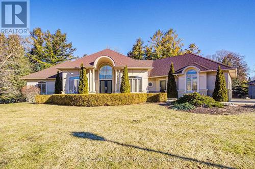 24 MAPLEHYRN AVENUE  East Gwillimbury, ON L0G 1V0