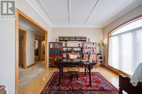24 Maplehyrn Avenue, East Gwillimbury, ON - Indoor Photo Showing Office