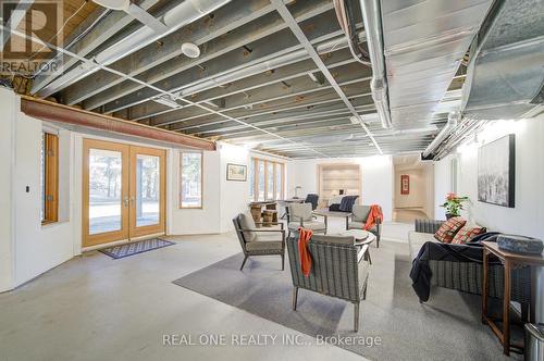 24 Maplehyrn Avenue, East Gwillimbury, ON - Indoor