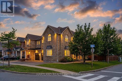 3770 Deepwood Heights, Mississauga, ON - Outdoor With Facade