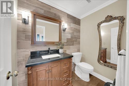 3770 Deepwood Heights, Mississauga, ON - Indoor Photo Showing Bathroom