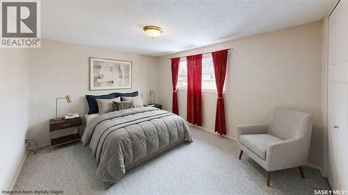 6 Mackenzie Mews, Regina, SK - Indoor Photo Showing Bedroom