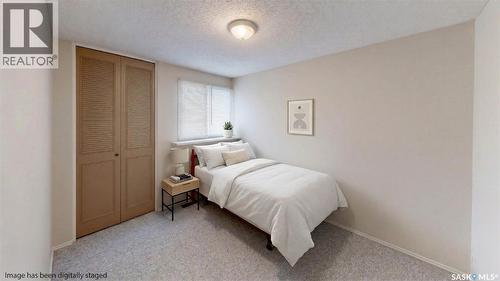 6 Mackenzie Mews, Regina, SK - Indoor Photo Showing Bedroom