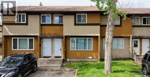 6 Mackenzie Mews, Regina, SK - Outdoor