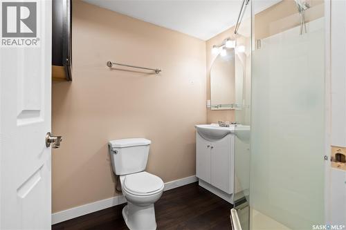 5001 Cornell Gate, Regina, SK - Indoor Photo Showing Bathroom