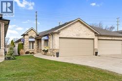 18 Hazel CRESCENT Kingsville, ON N9Y 0A8