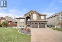 2311 GLENWOOD Windsor, ON N9E 3X7
