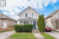 23 PINECREST AVENUE St. Catharines (Burleigh Hill), ON L2T 1C6