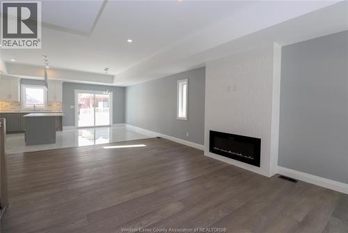 83 Bloomington, Chatham, ON - Indoor Photo Showing Living Room With Fireplace