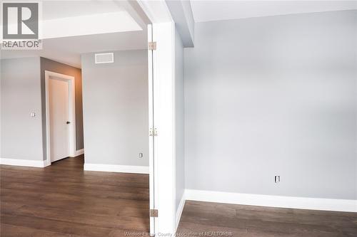83 Bloomington, Chatham, ON - Indoor Photo Showing Other Room