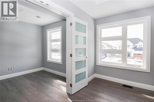 83 Bloomington, Chatham, ON - Indoor Photo Showing Other Room