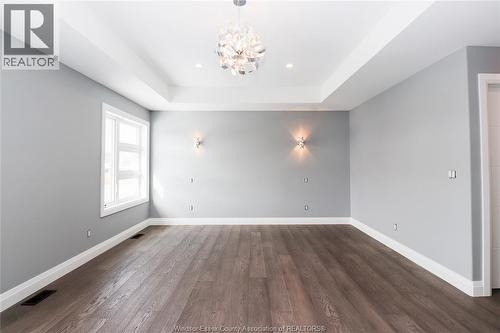 83 Bloomington, Chatham, ON - Indoor Photo Showing Other Room