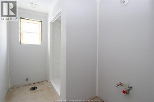 83 Bloomington, Chatham, ON - Indoor Photo Showing Other Room