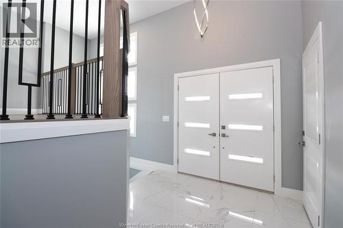 83 Bloomington, Chatham, ON - Indoor Photo Showing Other Room