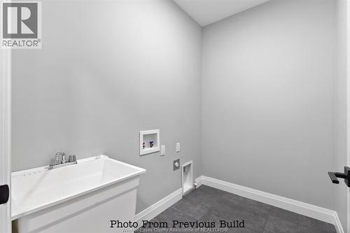 43 Bloomington, Chatham, ON - Indoor